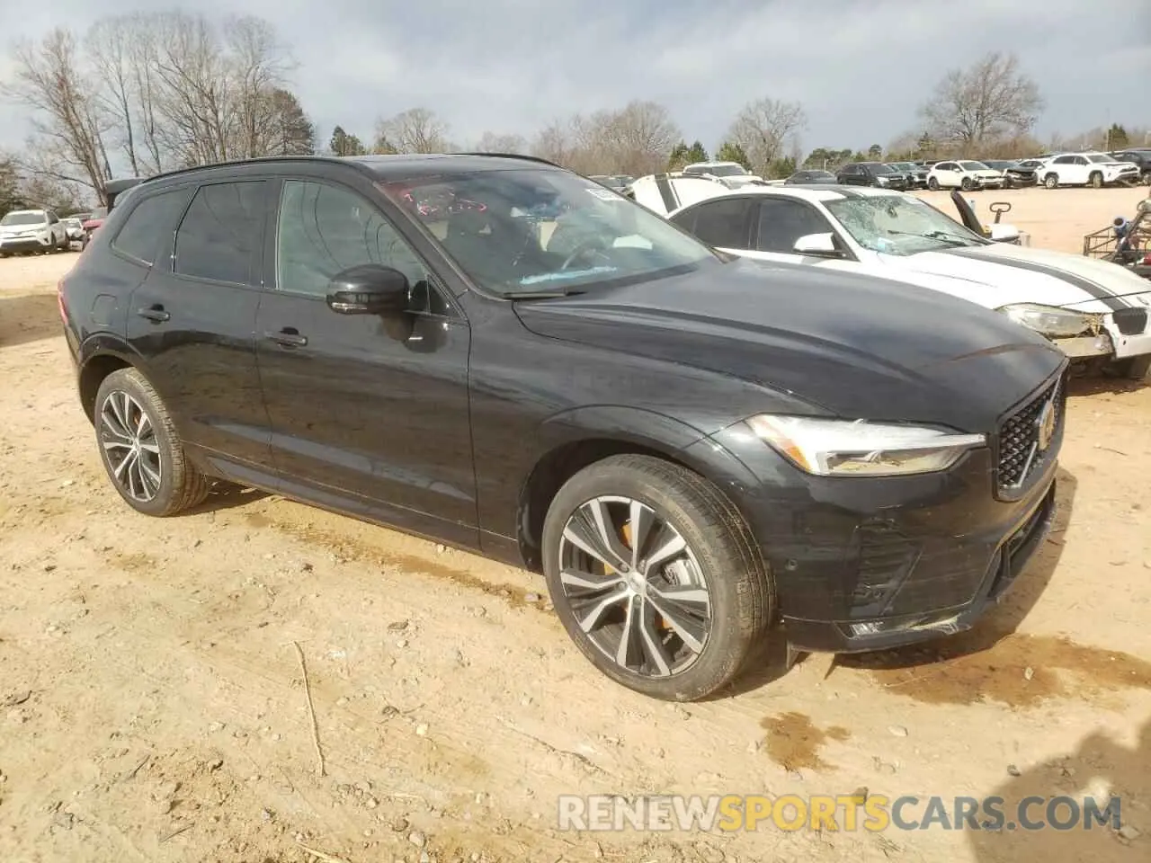 4 fotografías del automóvil dañado YV4L12RL0R1776040 VOLVO XC60 PLUS 2024