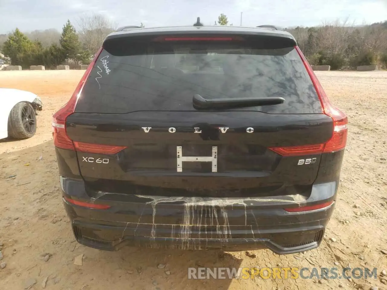 6 fotografías del automóvil dañado YV4L12RL0R1776040 VOLVO XC60 PLUS 2024