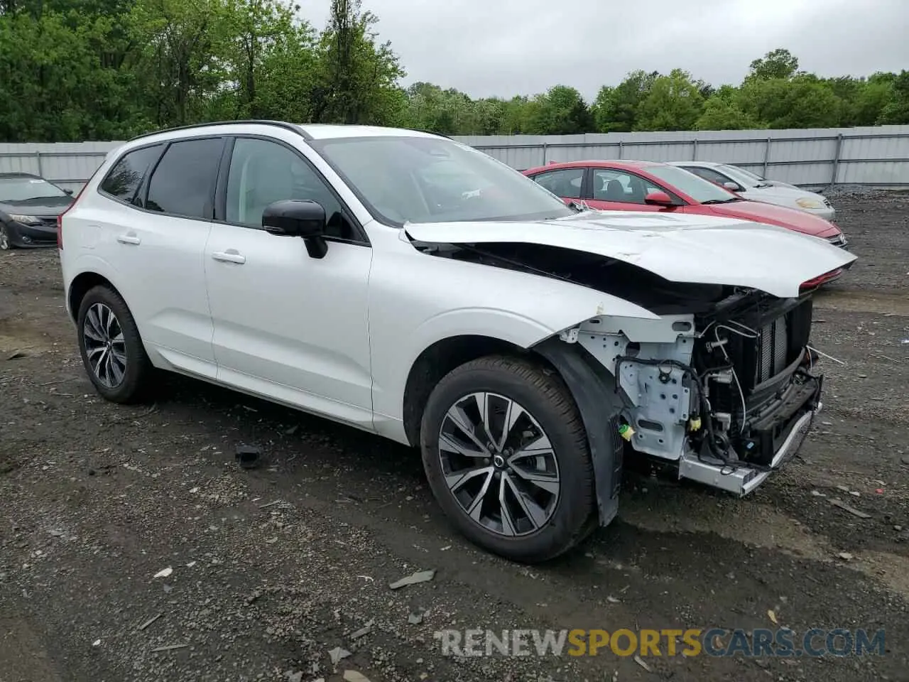 4 fotografías del automóvil dañado YV4L12RL1R1783966 VOLVO XC60 PLUS 2024