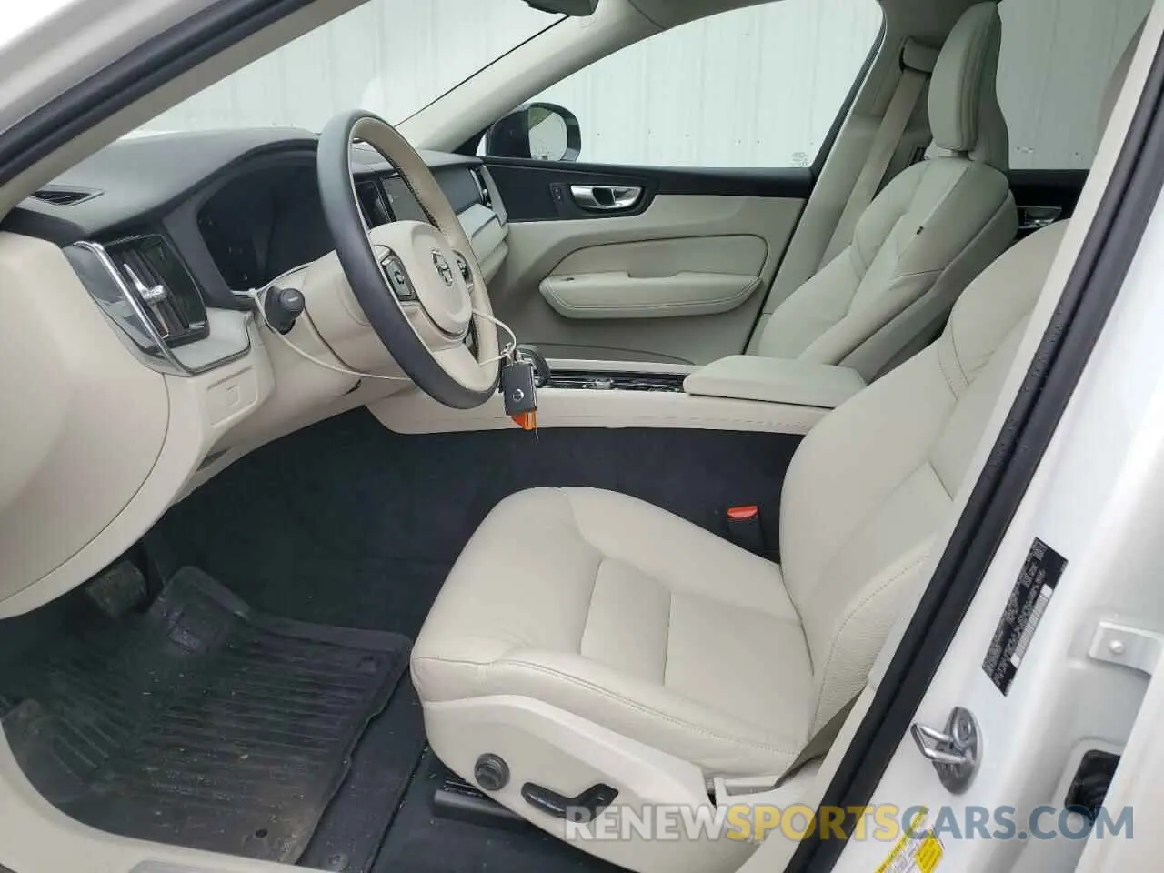 7 fotografías del automóvil dañado YV4L12RL1R1783966 VOLVO XC60 PLUS 2024