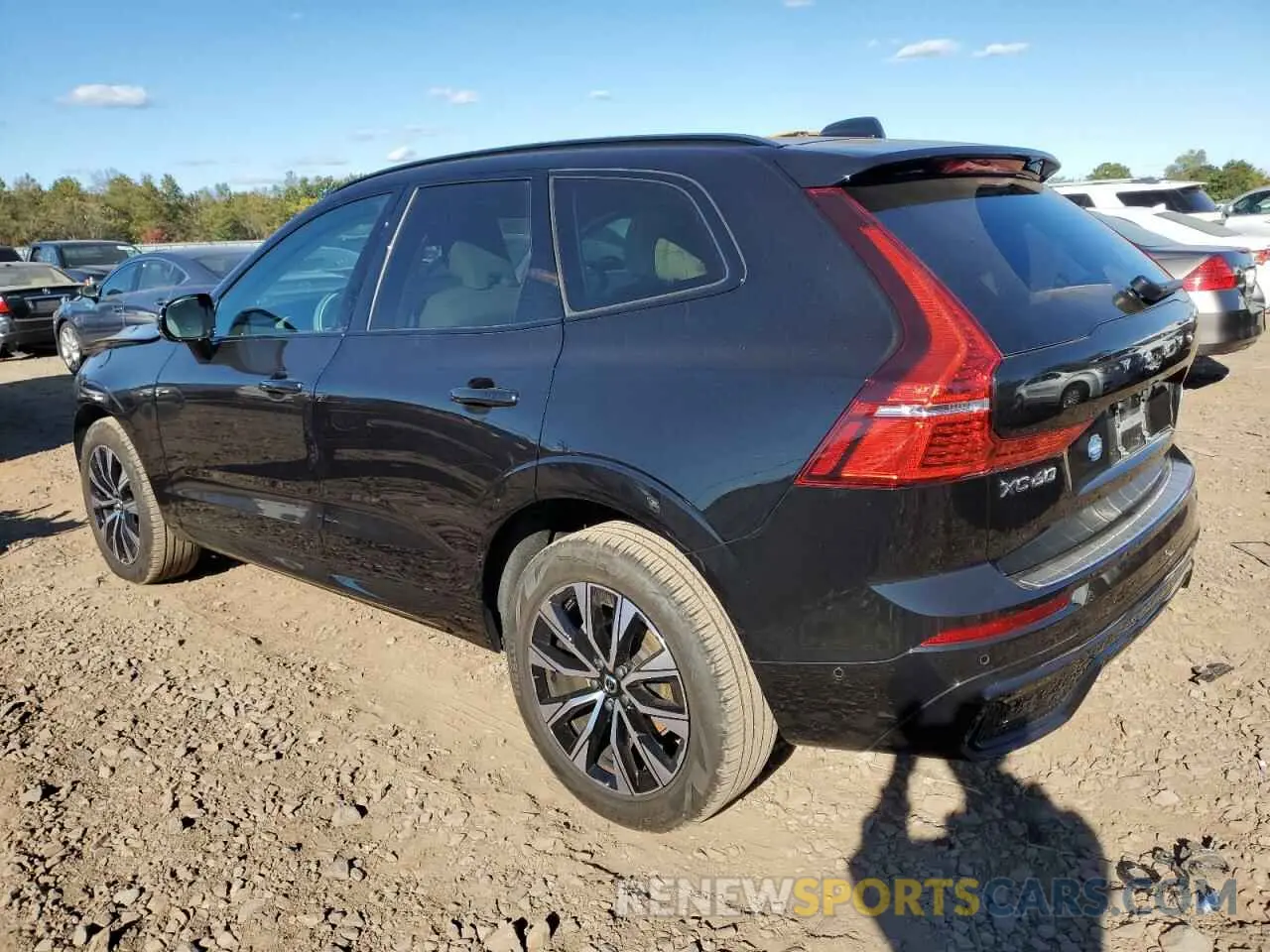 2 fotografías del automóvil dañado YV4L12RL2R1724392 VOLVO XC60 PLUS 2024