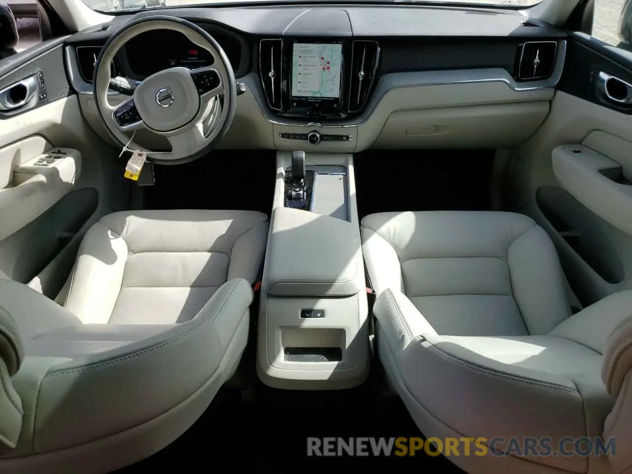 8 fotografías del automóvil dañado YV4L12RL2R1823858 VOLVO XC60 PLUS 2024