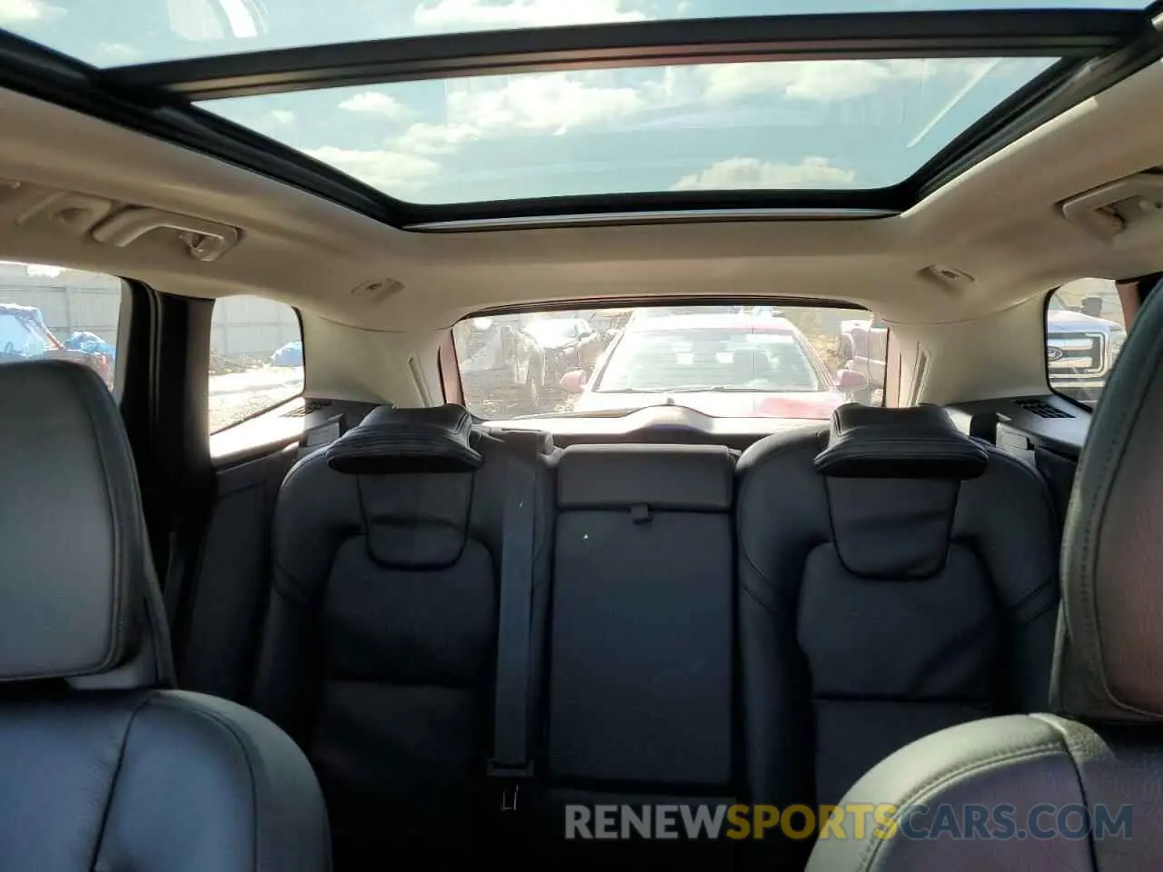 10 fotografías del automóvil dañado YV4L12RL3R1916064 VOLVO XC60 PLUS 2024