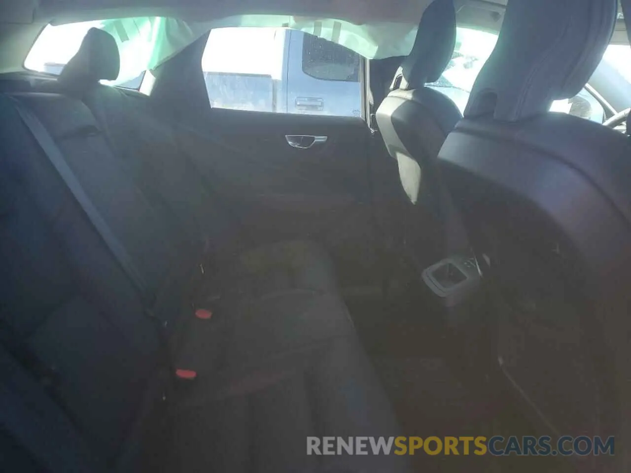 11 fotografías del automóvil dañado YV4L12RL6R1776138 VOLVO XC60 PLUS 2024