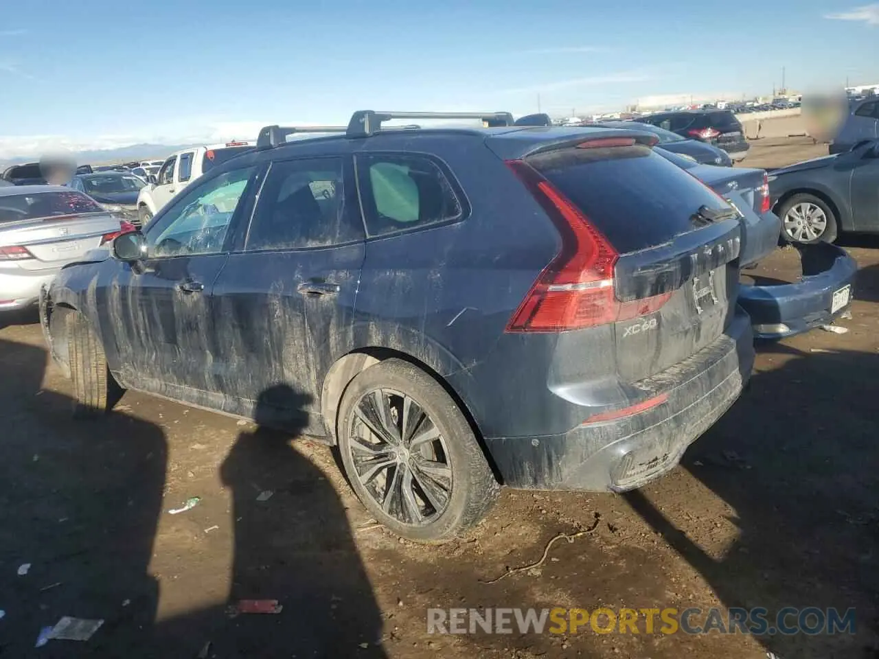 2 fotografías del automóvil dañado YV4L12RL6R1776138 VOLVO XC60 PLUS 2024