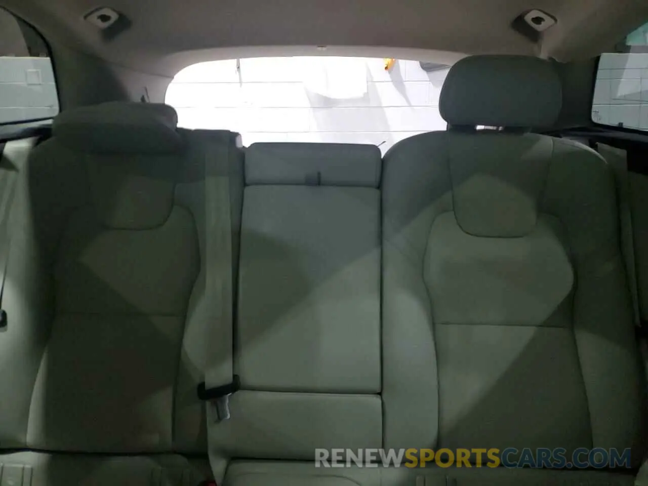 10 fotografías del automóvil dañado YV4L12RL8R1840793 VOLVO XC60 PLUS 2024