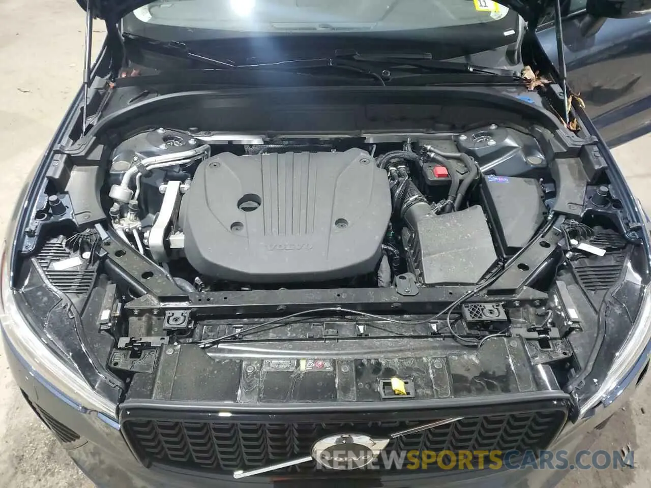 12 fotografías del automóvil dañado YV4L12RL8R1840793 VOLVO XC60 PLUS 2024