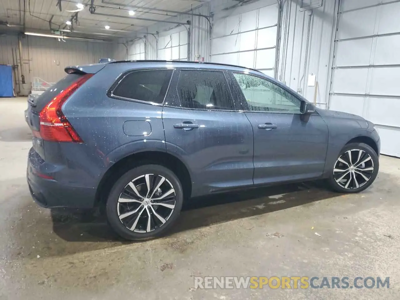 3 fotografías del automóvil dañado YV4L12RL8R1840793 VOLVO XC60 PLUS 2024