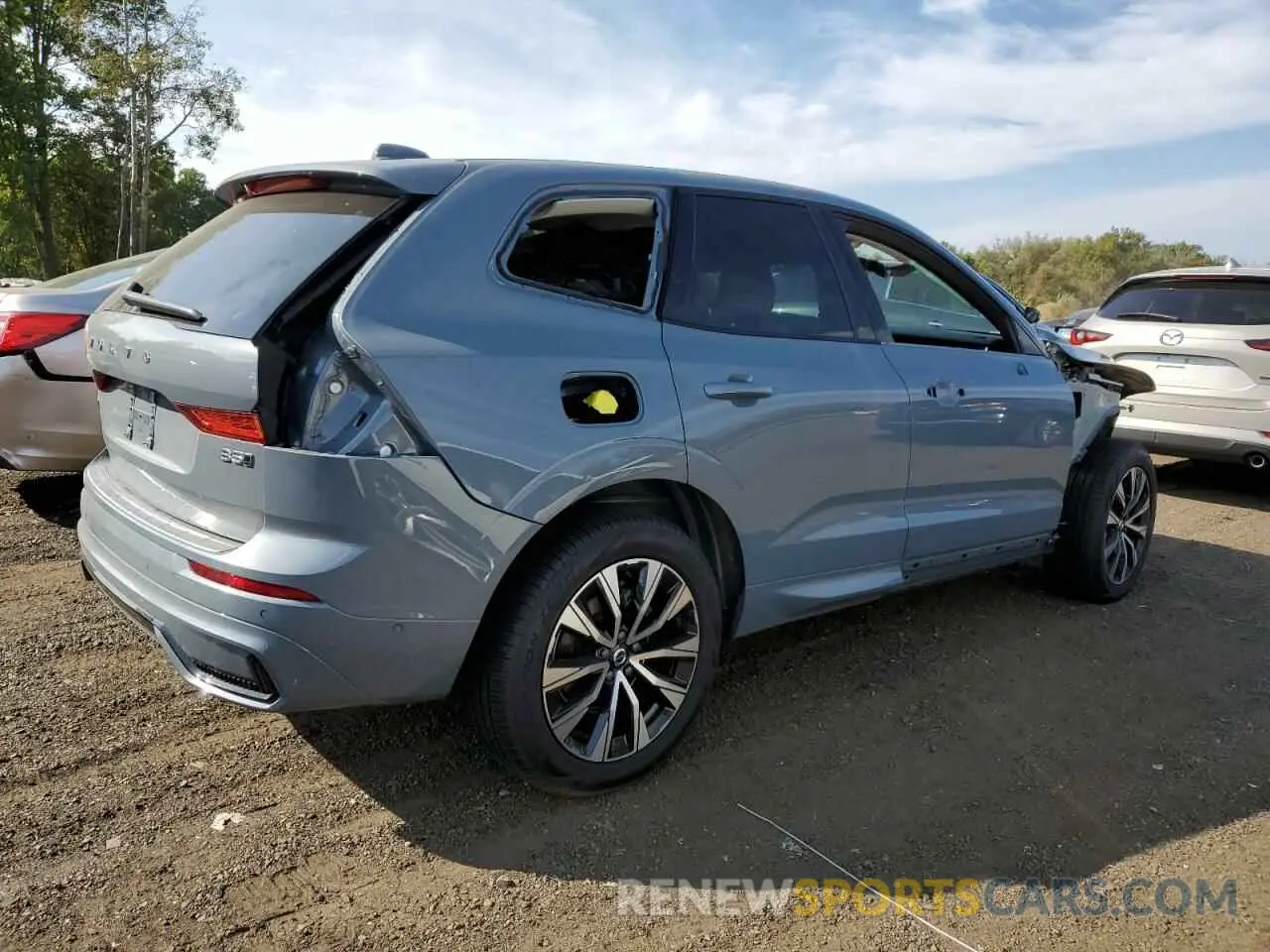 3 fotografías del automóvil dañado YV4L12RL9R1731629 VOLVO XC60 PLUS 2024