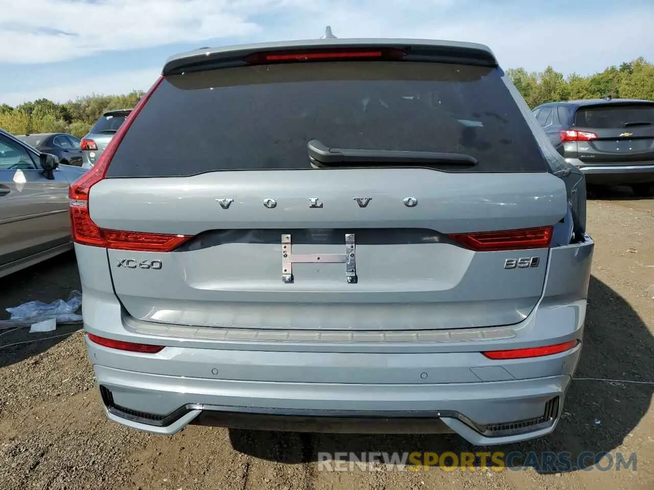 6 fotografías del automóvil dañado YV4L12RL9R1731629 VOLVO XC60 PLUS 2024