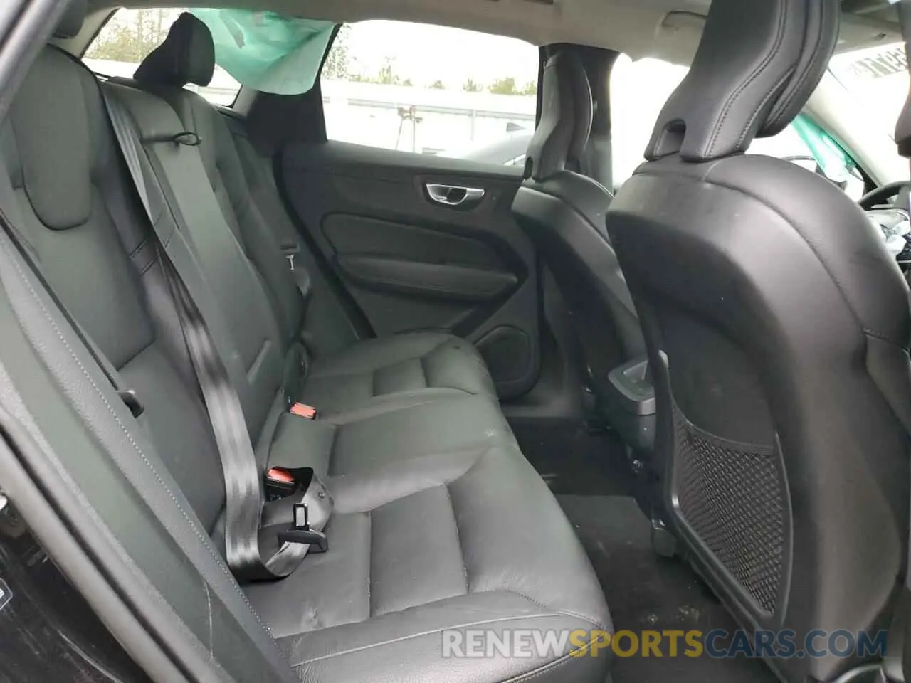 11 fotografías del automóvil dañado YV4L12RLXR1879269 VOLVO XC60 PLUS 2024