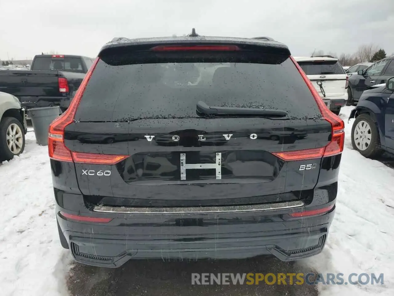 6 fotografías del automóvil dañado LYVM12RC4SB009961 VOLVO XC60 PLUS 2025