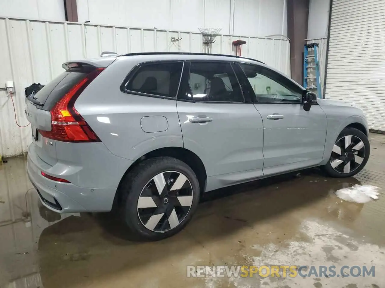 3 fotografías del automóvil dañado YV4H60RC3S1020199 VOLVO XC60 PLUS 2025