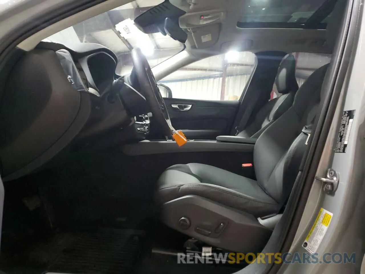 7 fotografías del automóvil dañado YV4H60RC3S1020199 VOLVO XC60 PLUS 2025