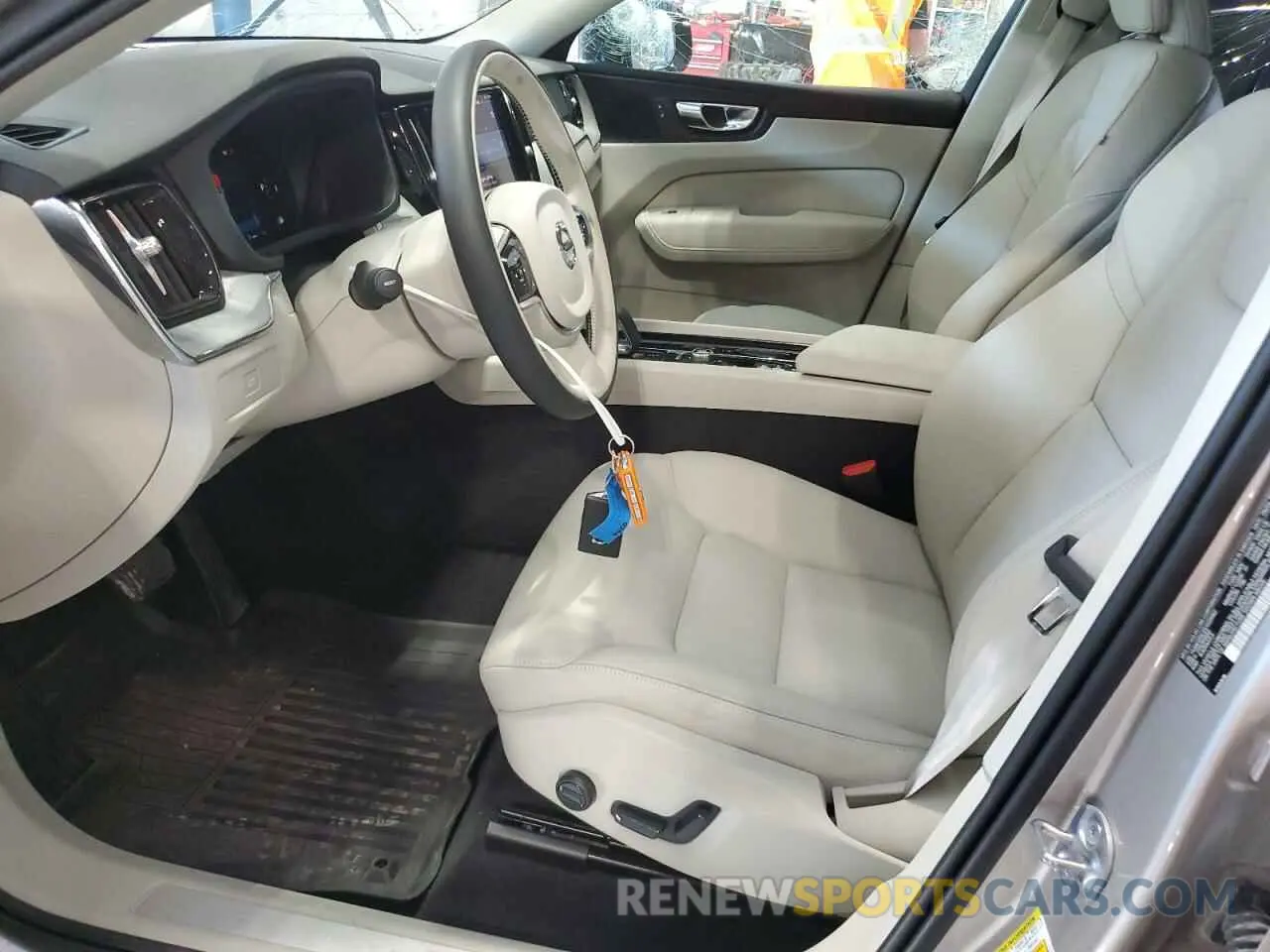 7 fotografías del automóvil dañado YV4M12RC2S1029162 VOLVO XC60 PLUS 2025