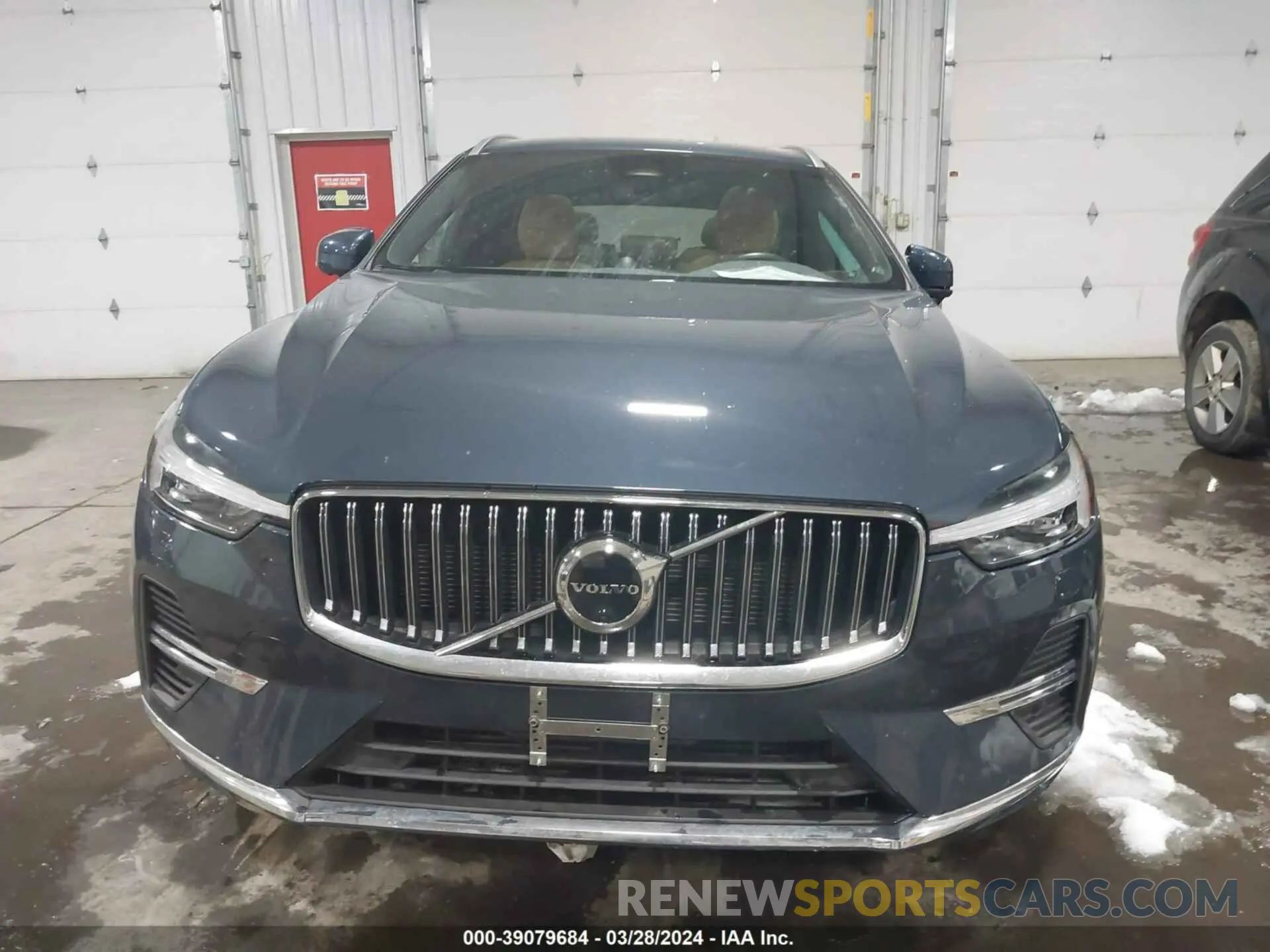 12 fotografías del automóvil dañado YV4BR0DL6N1986877 VOLVO XC60 RECHARGE PLUG-IN HYBRID 2022