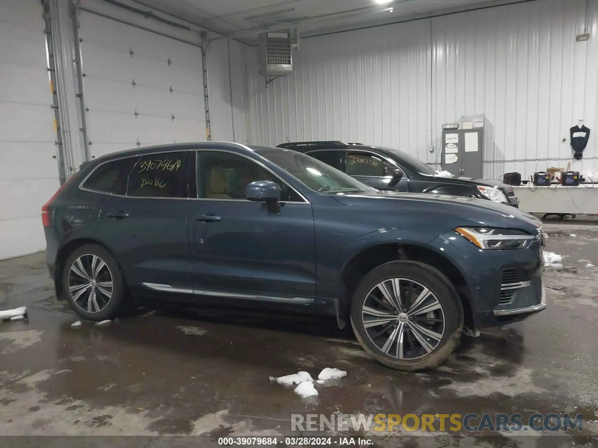 13 fotografías del automóvil dañado YV4BR0DL6N1986877 VOLVO XC60 RECHARGE PLUG-IN HYBRID 2022