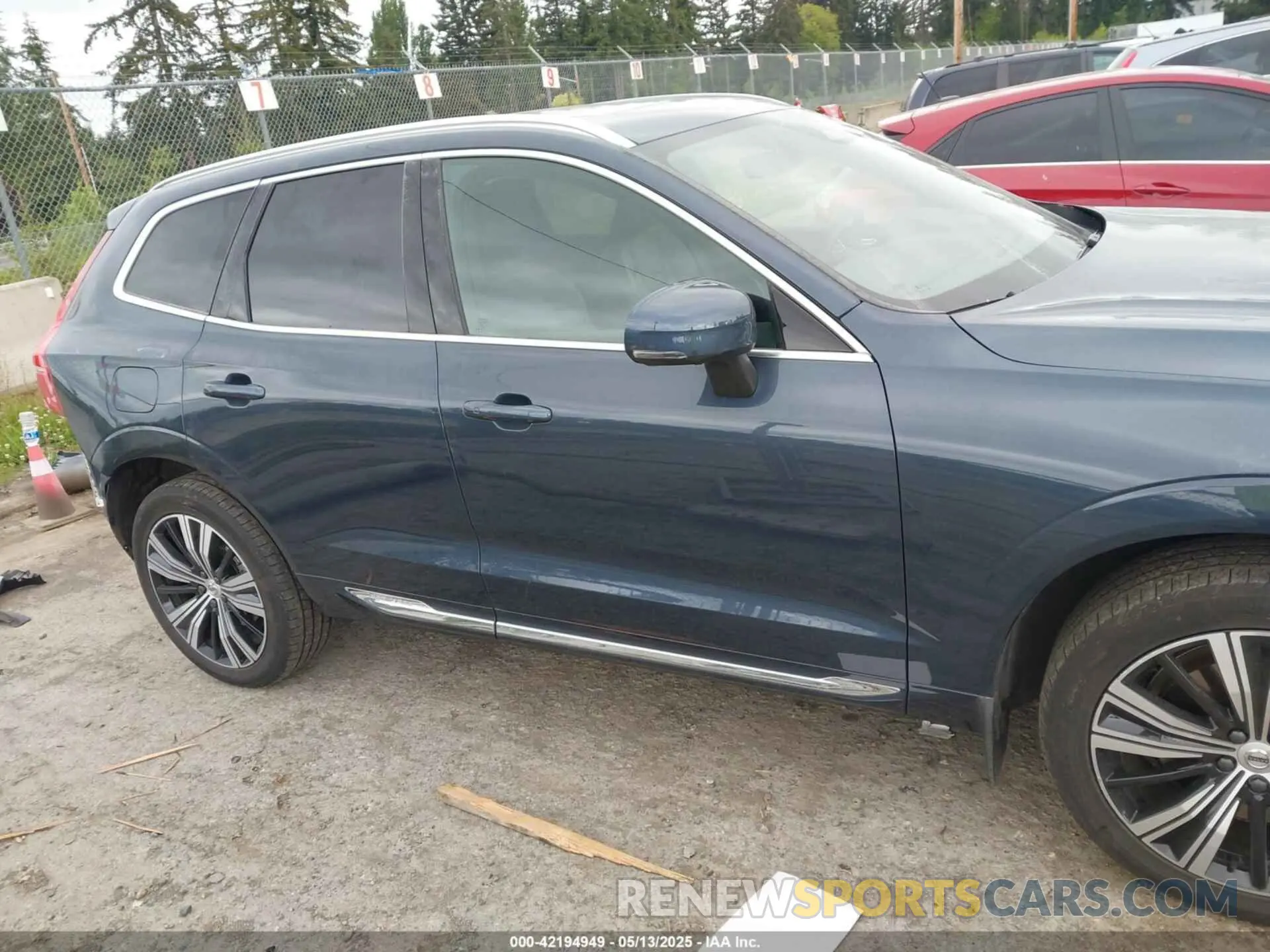 14 fotografías del automóvil dañado YV4H60DL4N1052963 VOLVO XC60 RECHARGE PLUG-IN HYBRID 2022