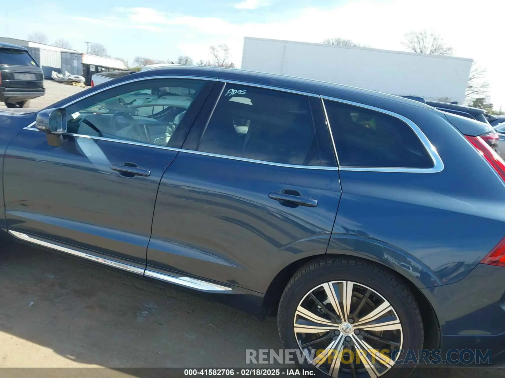 15 fotografías del automóvil dañado YV4H60DA7P1375213 VOLVO XC60 RECHARGE PLUG-IN HYBRID 2023