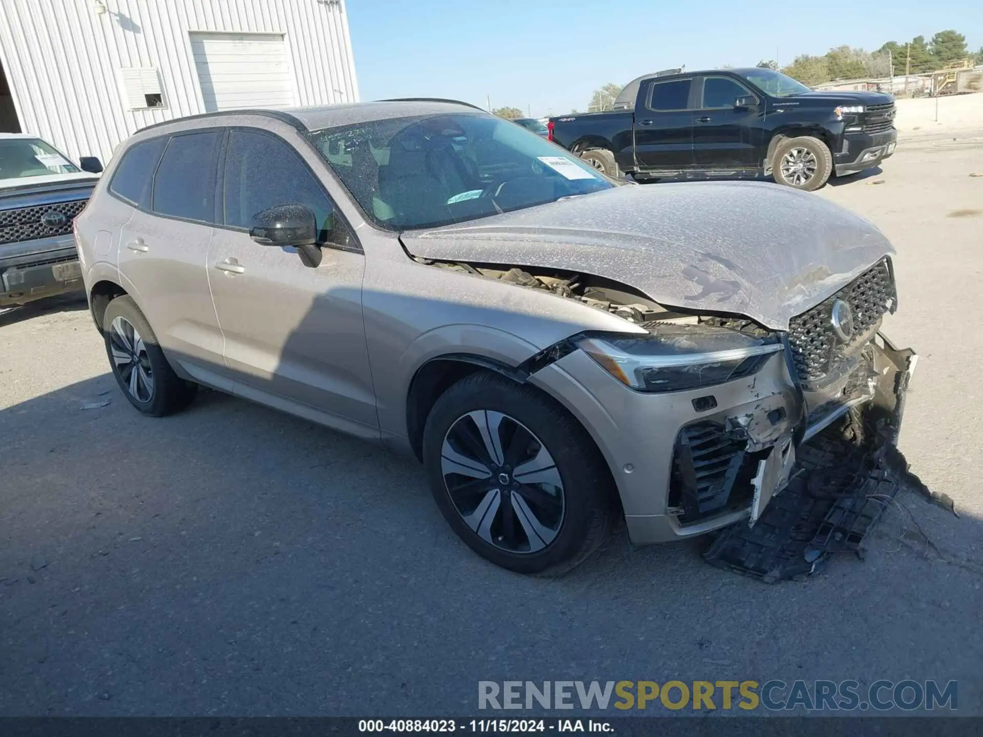 1 fotografías del automóvil dañado YV4H60DL1R1872052 VOLVO XC60 RECHARGE PLUG-IN HYBRID 2024