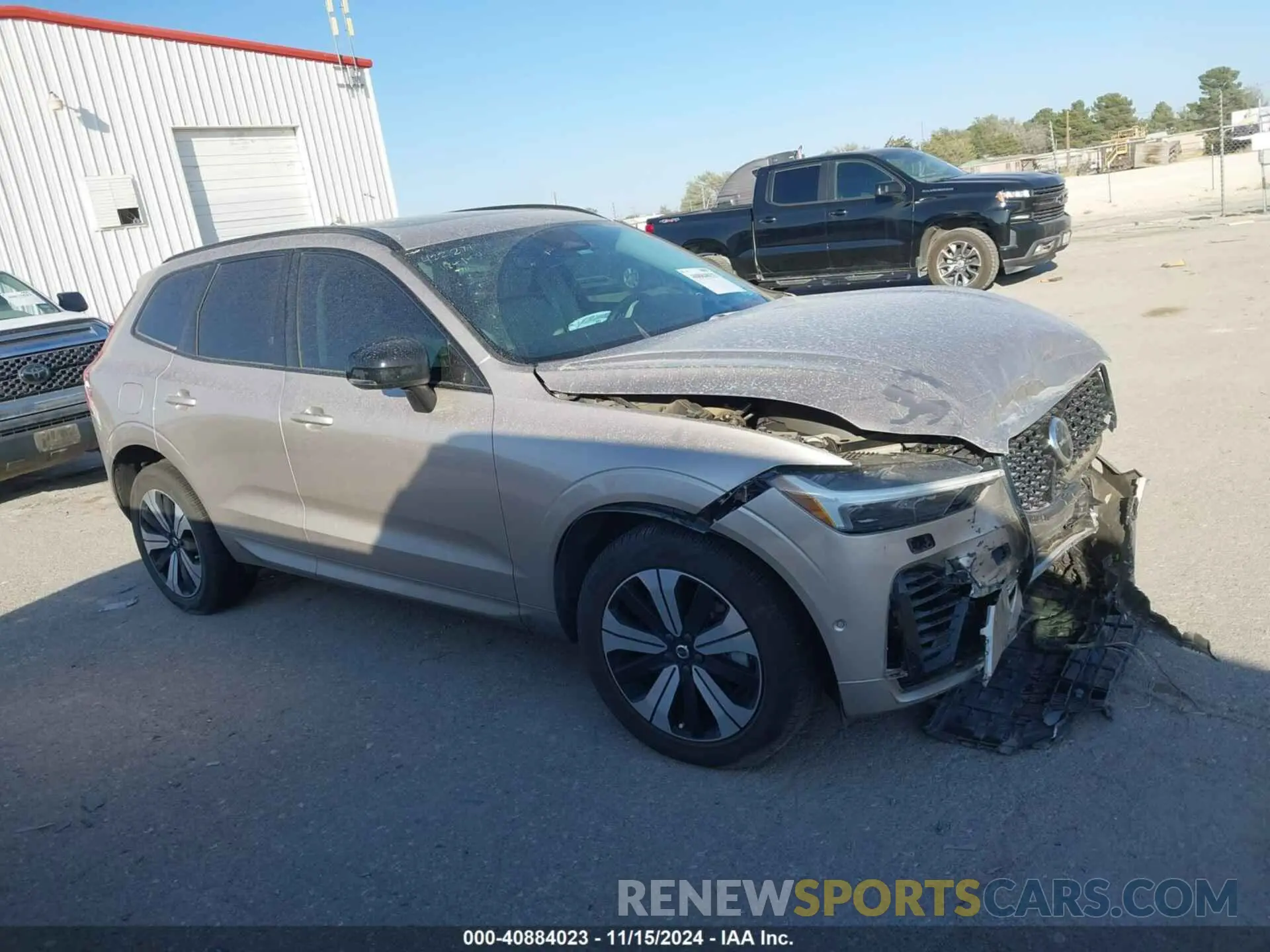 13 fotografías del automóvil dañado YV4H60DL1R1872052 VOLVO XC60 RECHARGE PLUG-IN HYBRID 2024
