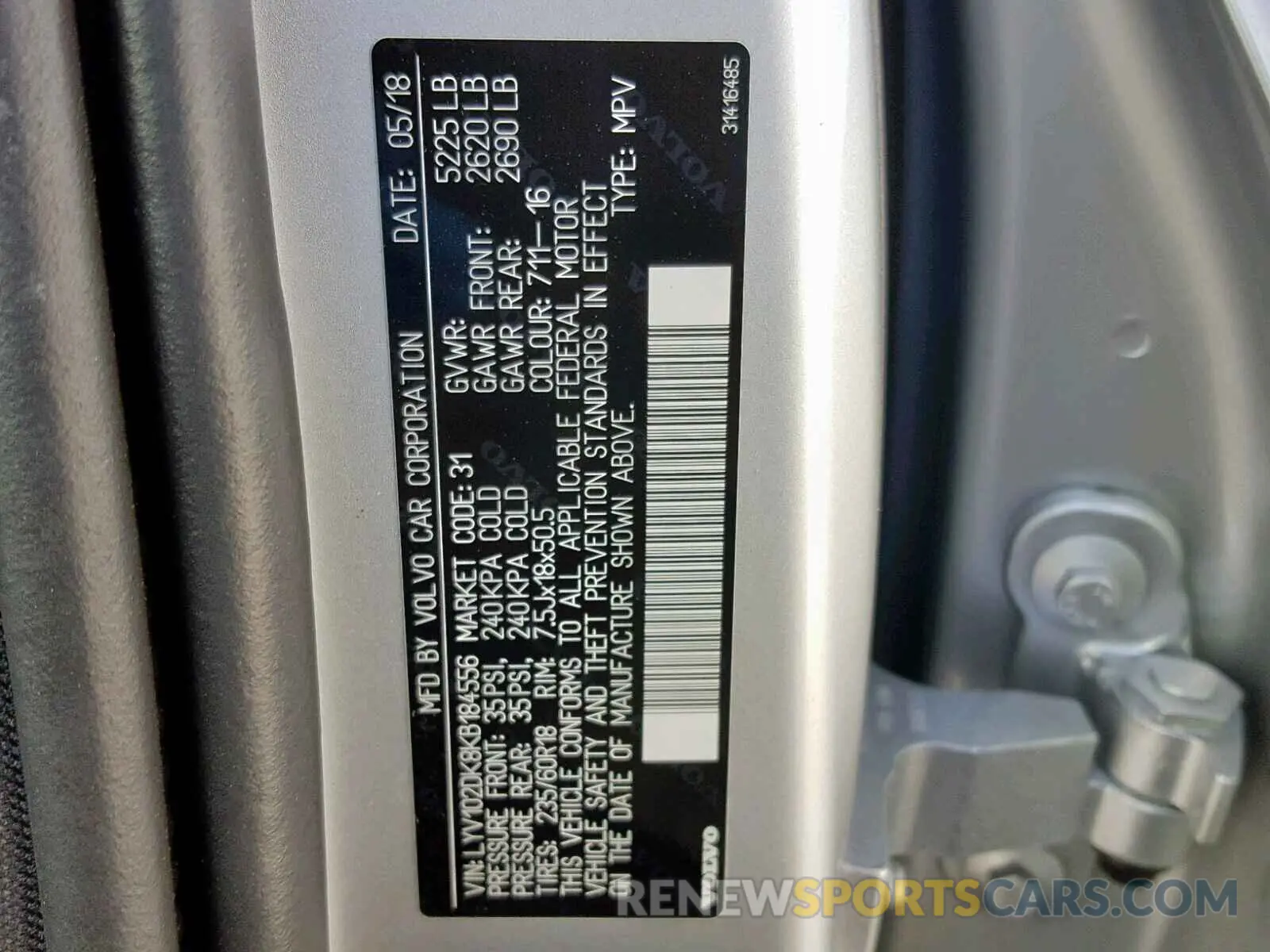 10 fotografías del automóvil dañado LYV102DK8KB184556 VOLVO XC60 T5 2019