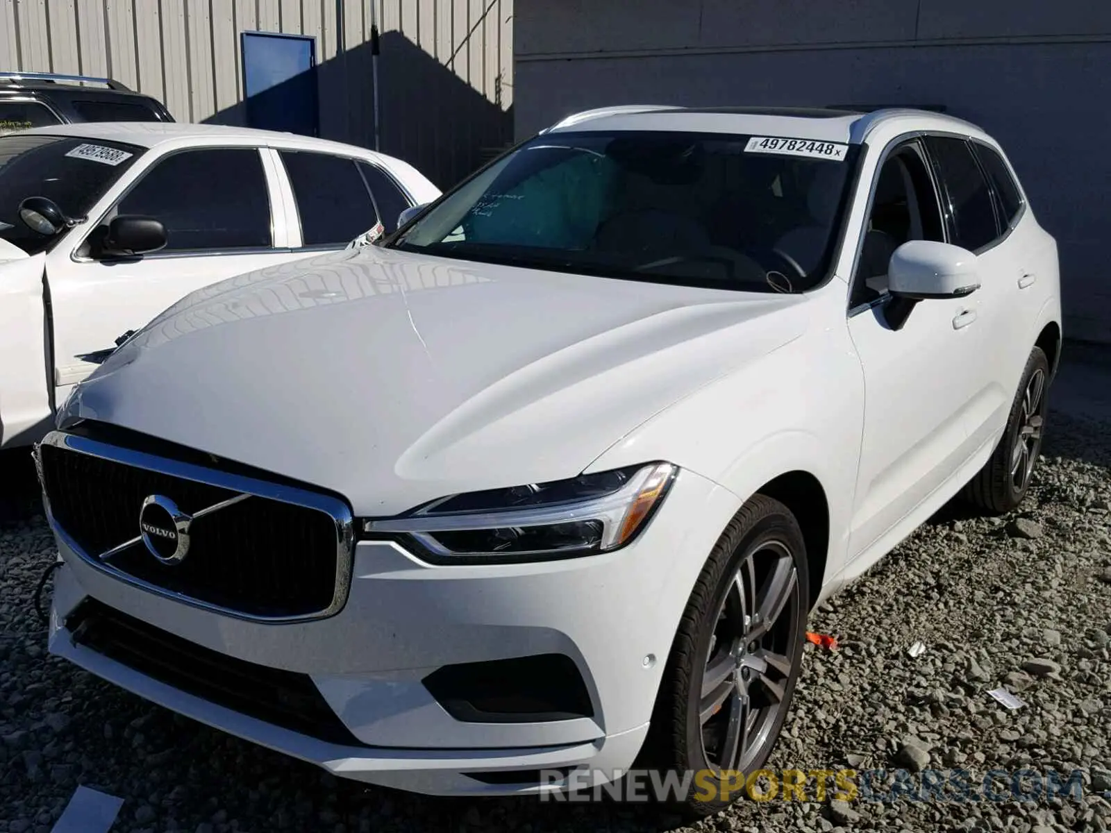 2 fotografías del automóvil dañado LYV102DKXKB176698 VOLVO XC60 T5 2019