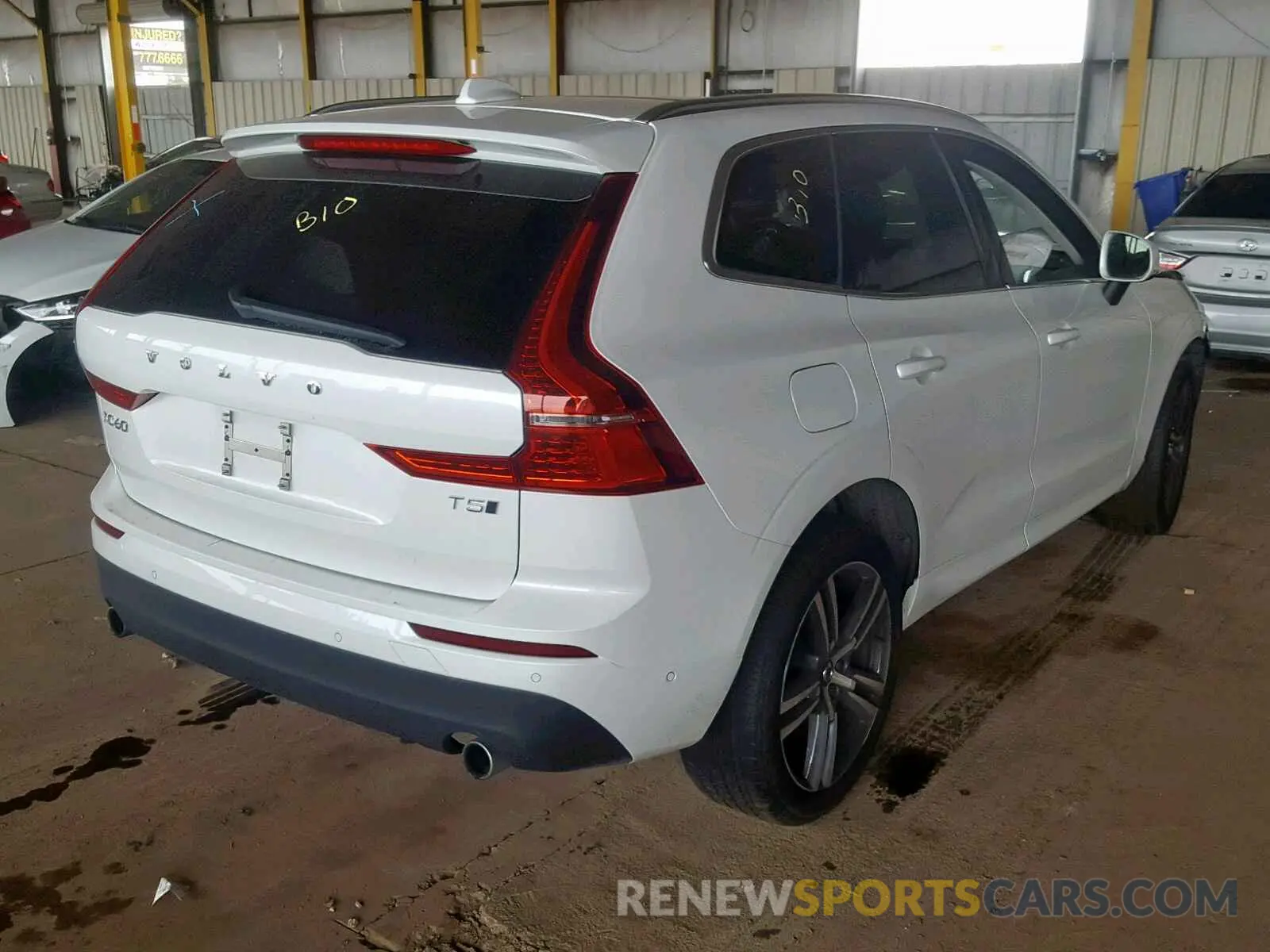 4 fotografías del automóvil dañado LYV102RK3KB186868 VOLVO XC60 T5 2019