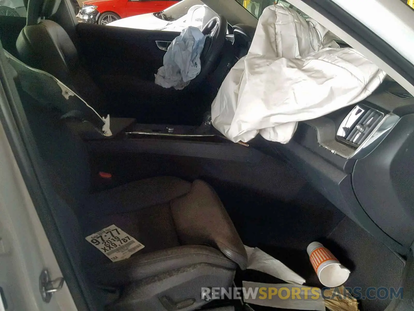 5 fotografías del automóvil dañado LYV102RK3KB186868 VOLVO XC60 T5 2019