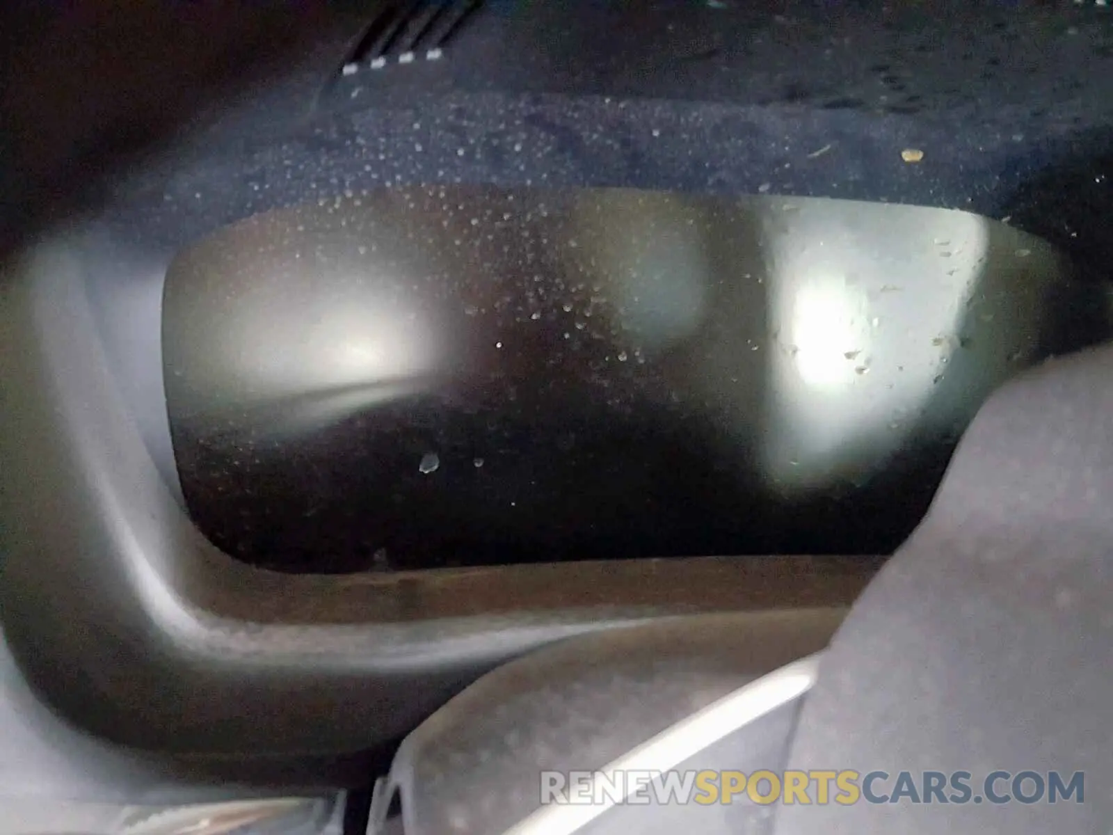 8 fotografías del automóvil dañado LYV102RK3KB186868 VOLVO XC60 T5 2019