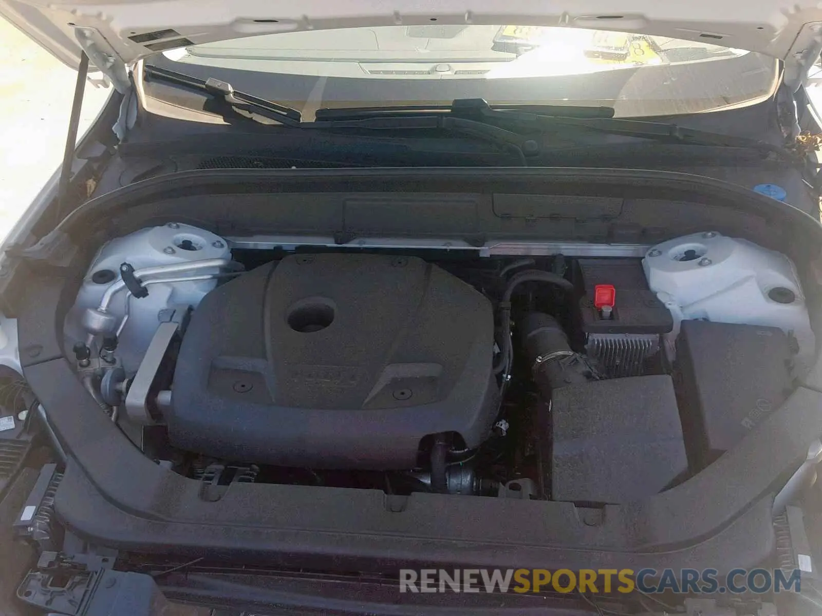 7 fotografías del automóvil dañado LYV102RL7KB237894 VOLVO XC60 T5 2019