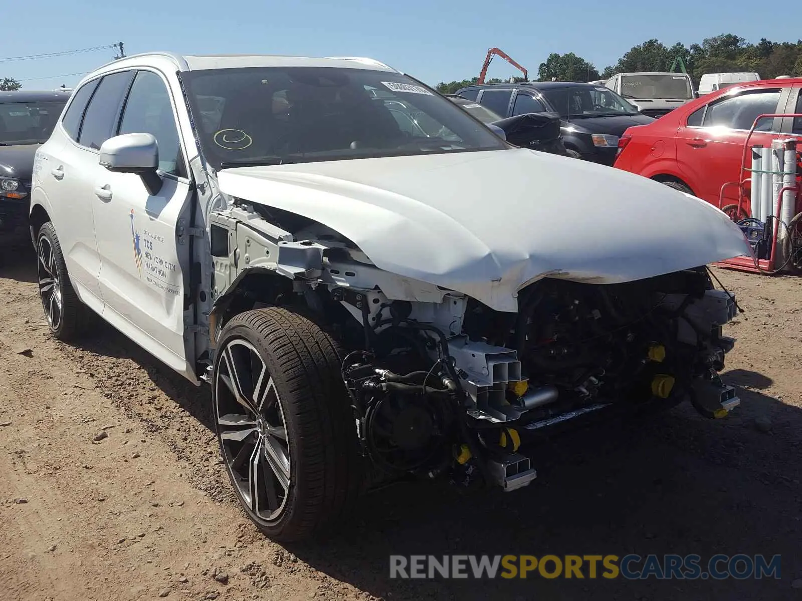 1 fotografías del automóvil dañado LYVBR0DM9KB285086 VOLVO XC60 T8 R- 2019