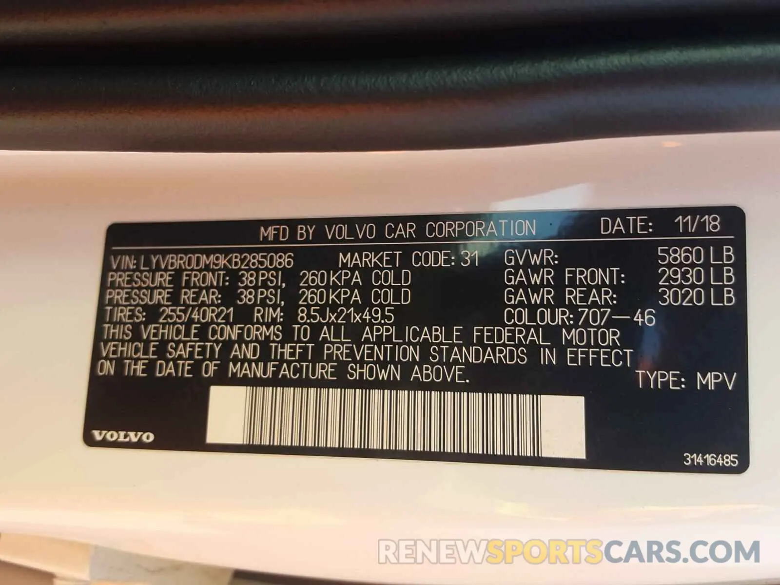 10 fotografías del automóvil dañado LYVBR0DM9KB285086 VOLVO XC60 T8 R- 2019