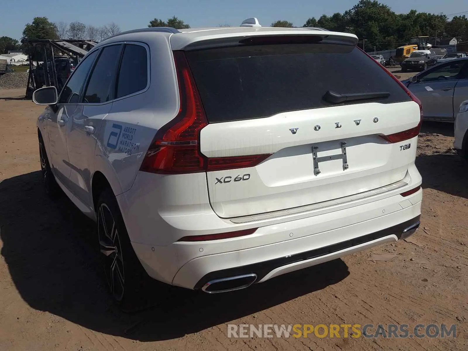 3 fotografías del automóvil dañado LYVBR0DM9KB285086 VOLVO XC60 T8 R- 2019