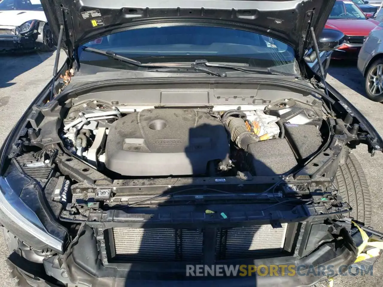12 fotografías del automóvil dañado YV4BR0DK3M1826820 VOLVO XC60 T8 RE 2021