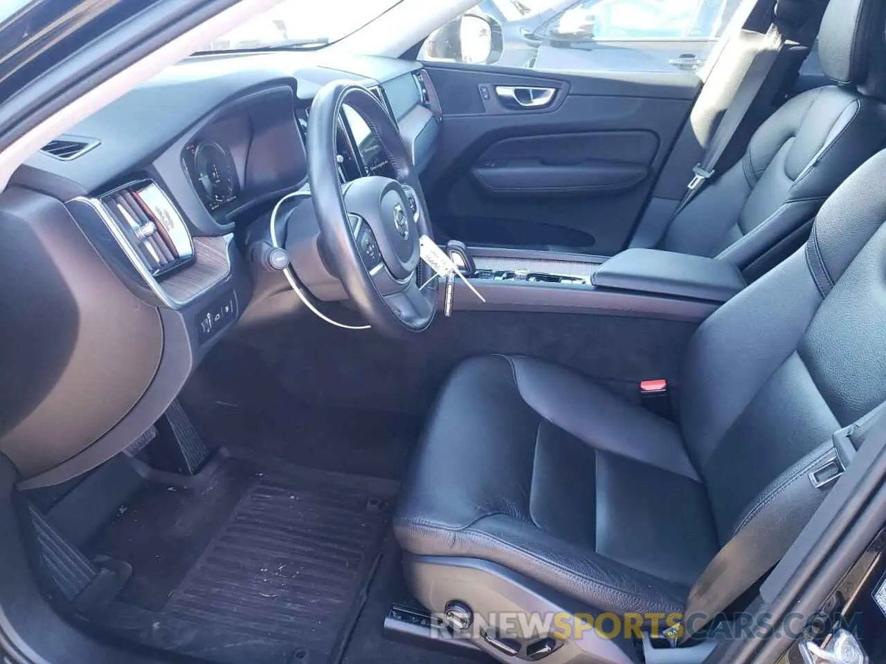 7 fotografías del automóvil dañado YV4BR0DK3M1826820 VOLVO XC60 T8 RE 2021
