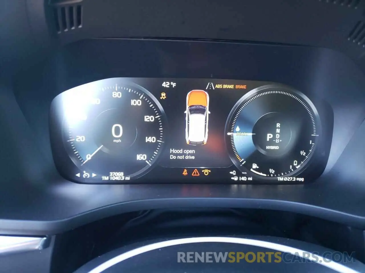 9 fotografías del automóvil dañado YV4BR0DK3M1826820 VOLVO XC60 T8 RE 2021