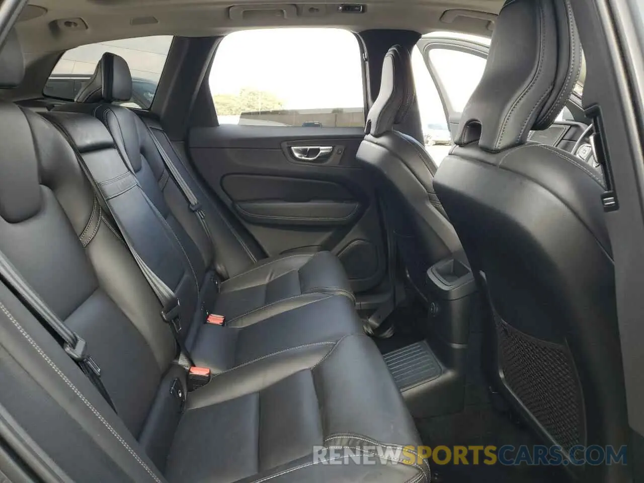 11 fotografías del automóvil dañado YV4BR0DL7M1841569 VOLVO XC60 T8 RE 2021