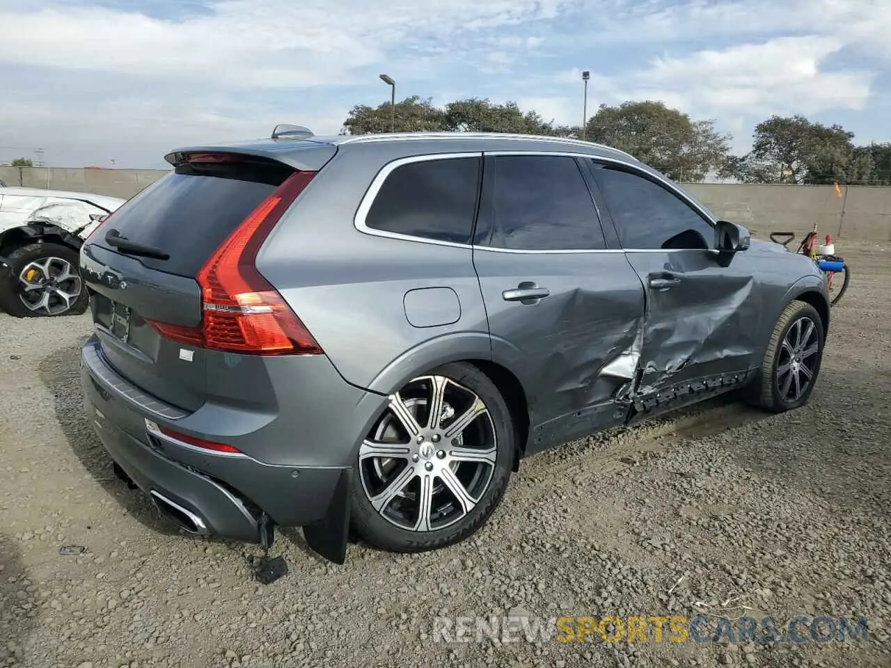 3 fotografías del automóvil dañado YV4BR0DL7M1841569 VOLVO XC60 T8 RE 2021