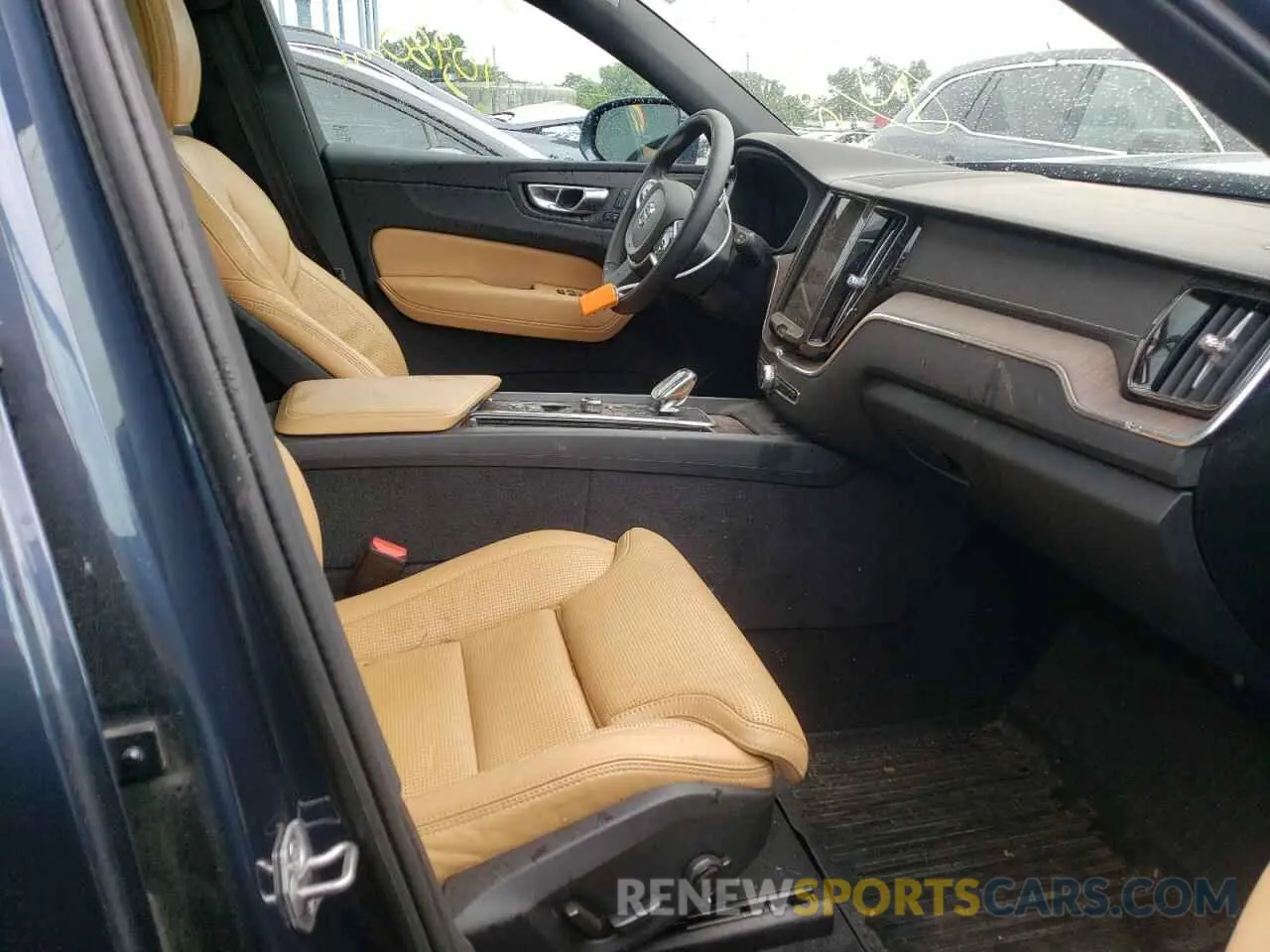 5 fotografías del automóvil dañado YV4BR0DL1N1914906 VOLVO XC60 T8 RE 2022