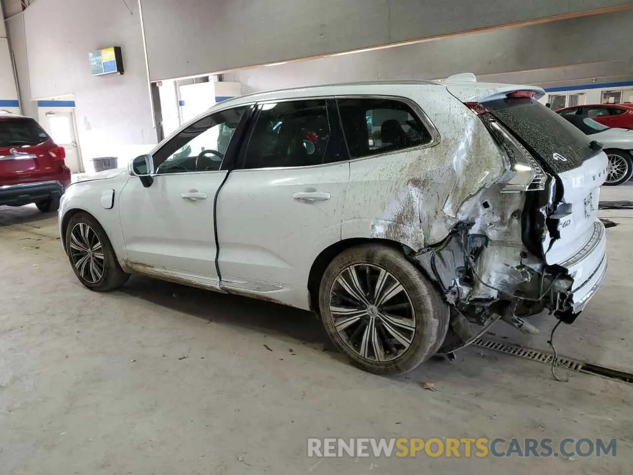 2 fotografías del automóvil dañado YV4BR0DL5N1995585 VOLVO XC60 T8 RE 2022