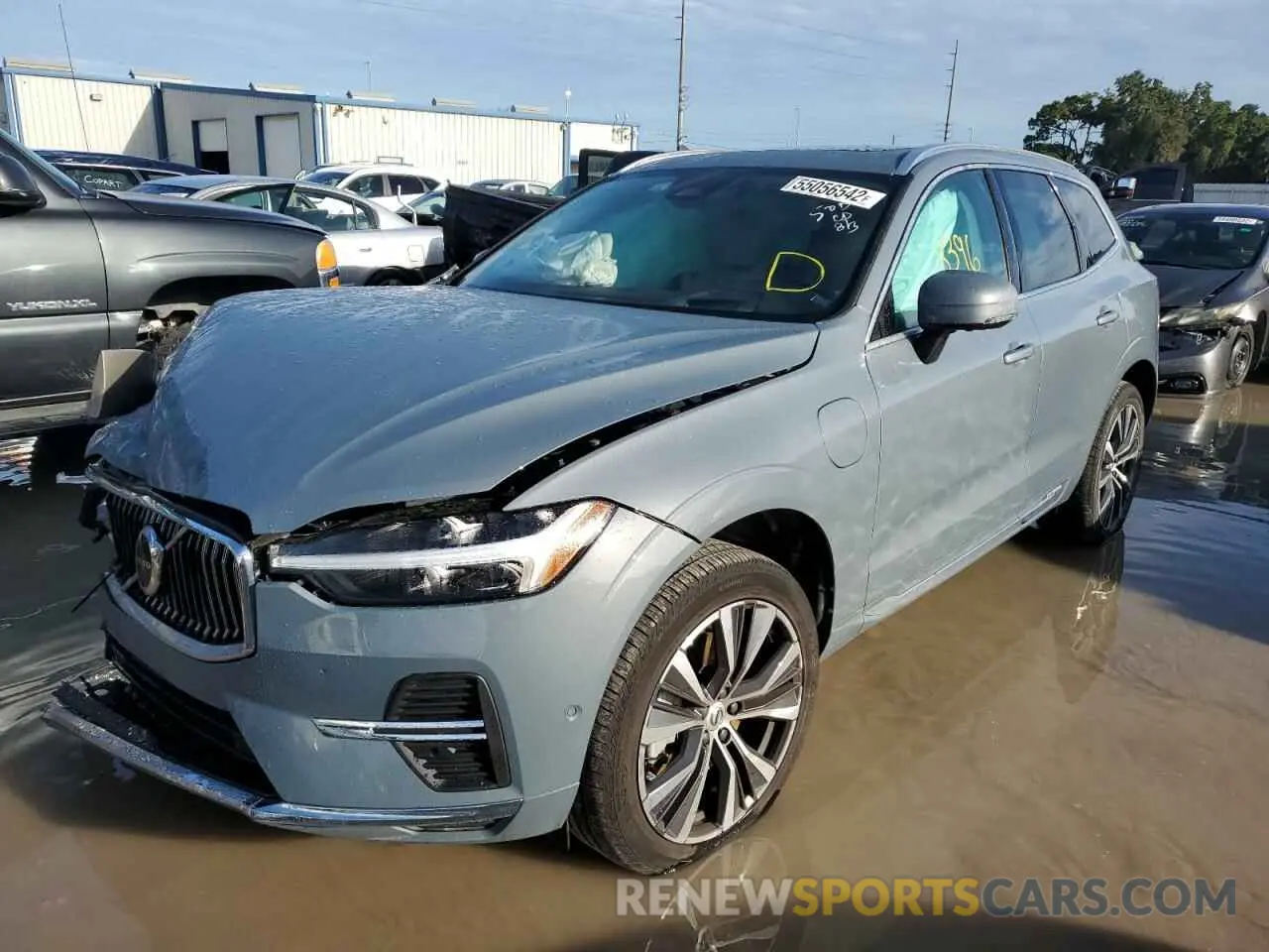 2 fotografías del automóvil dañado YV4BR0DZ7N1941967 VOLVO XC60 T8 RE 2022