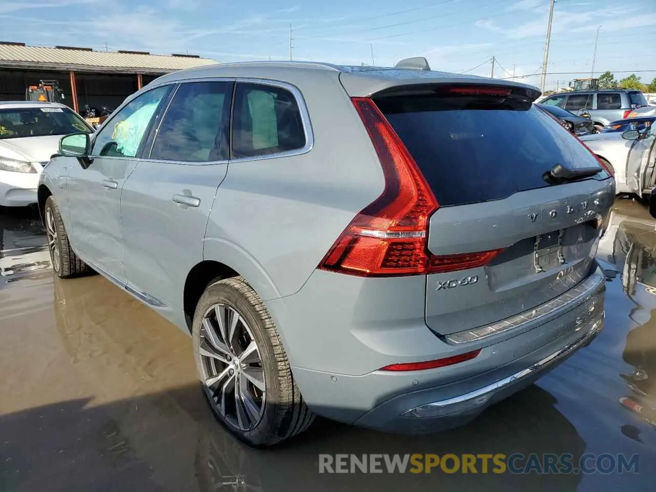 3 fotografías del automóvil dañado YV4BR0DZ7N1941967 VOLVO XC60 T8 RE 2022