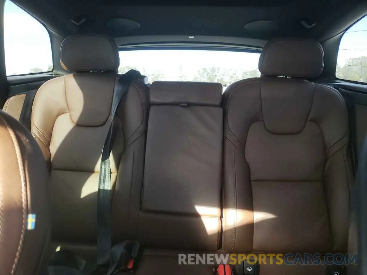 10 fotografías del automóvil dañado YV4H60DL3N1053554 VOLVO XC60 T8 RE 2022