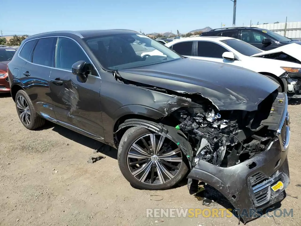 4 fotografías del automóvil dañado YV4H60DL5N1059193 VOLVO XC60 T8 RE 2022