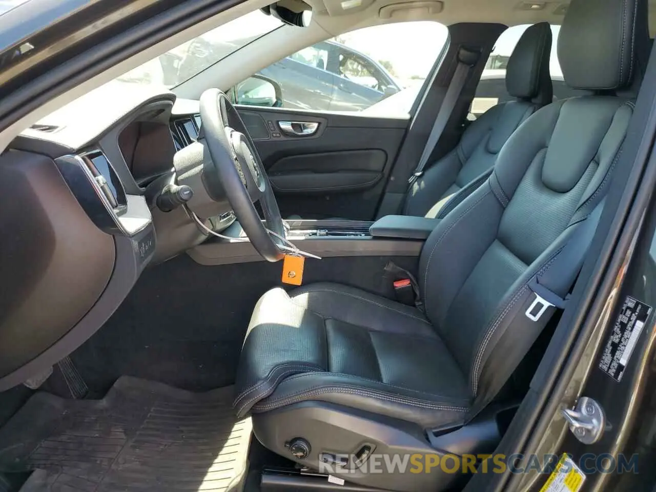 7 fotografías del automóvil dañado YV4H60DL5N1059193 VOLVO XC60 T8 RE 2022
