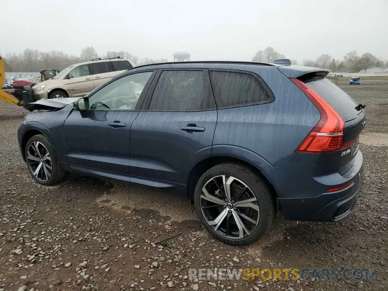 2 fotografías del automóvil dañado YV4062RX6P1341432 VOLVO XC60 ULTIM 2023