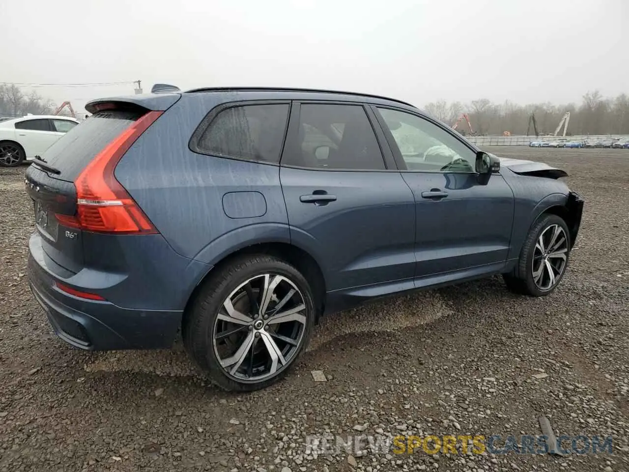 3 fotografías del automóvil dañado YV4062RX6P1341432 VOLVO XC60 ULTIM 2023