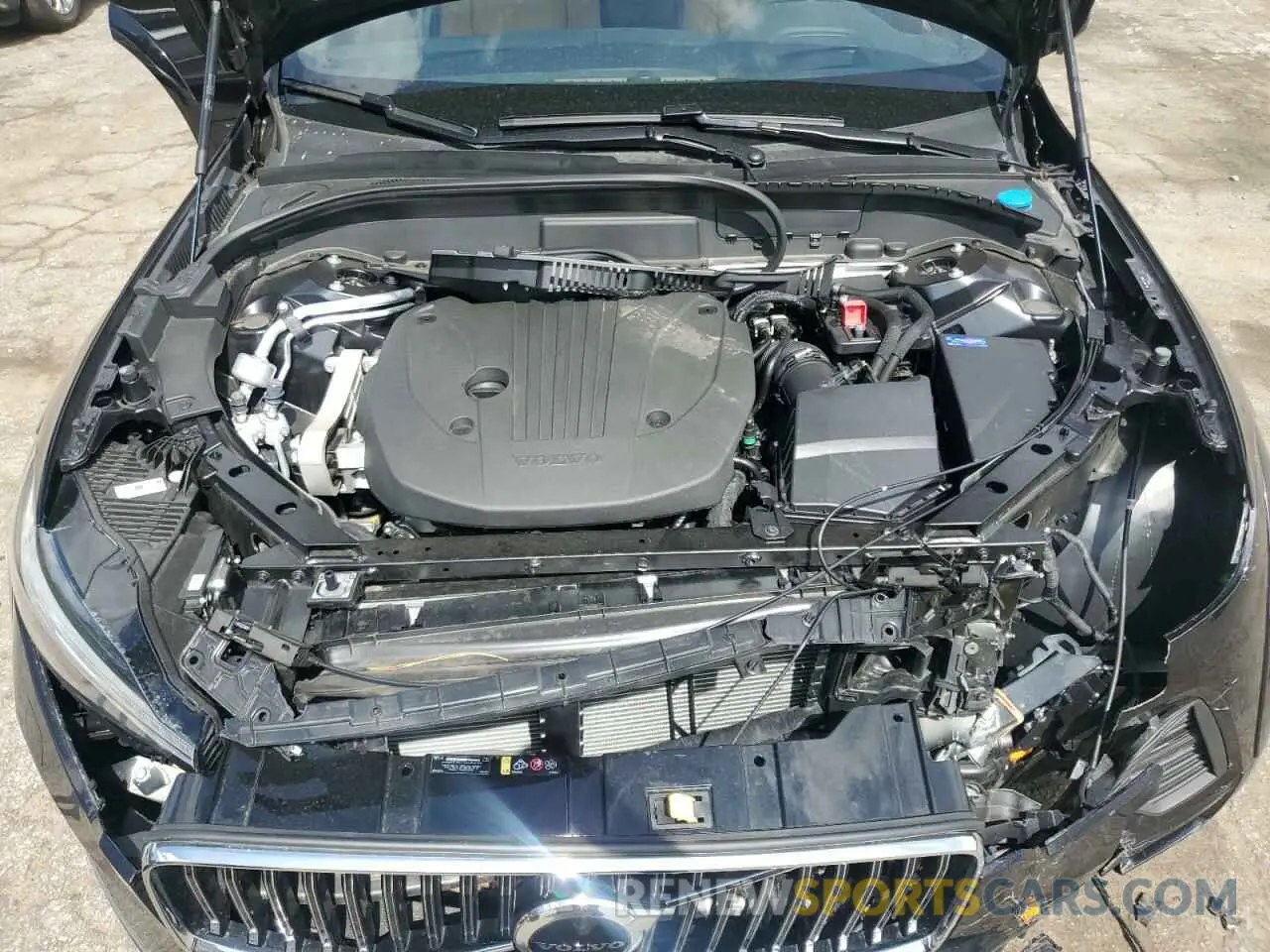 12 fotografías del automóvil dañado YV4L12RA4P1379913 VOLVO XC60 ULTIM 2023