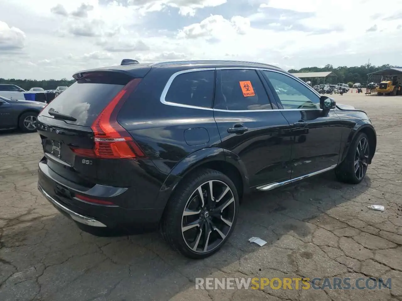 3 fotografías del automóvil dañado YV4L12RA4P1379913 VOLVO XC60 ULTIM 2023